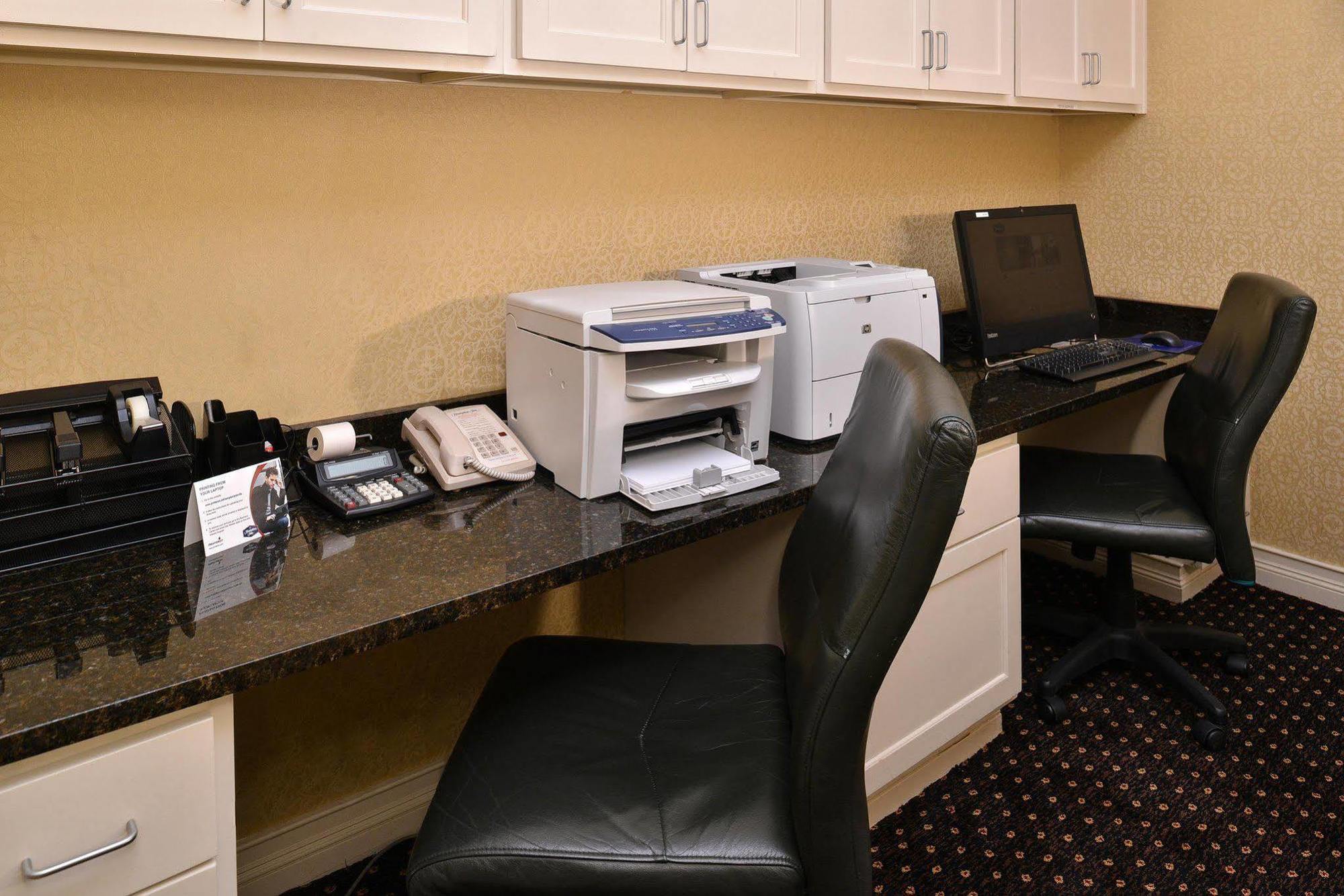 Hampton Inn Пайквил Екстериор снимка